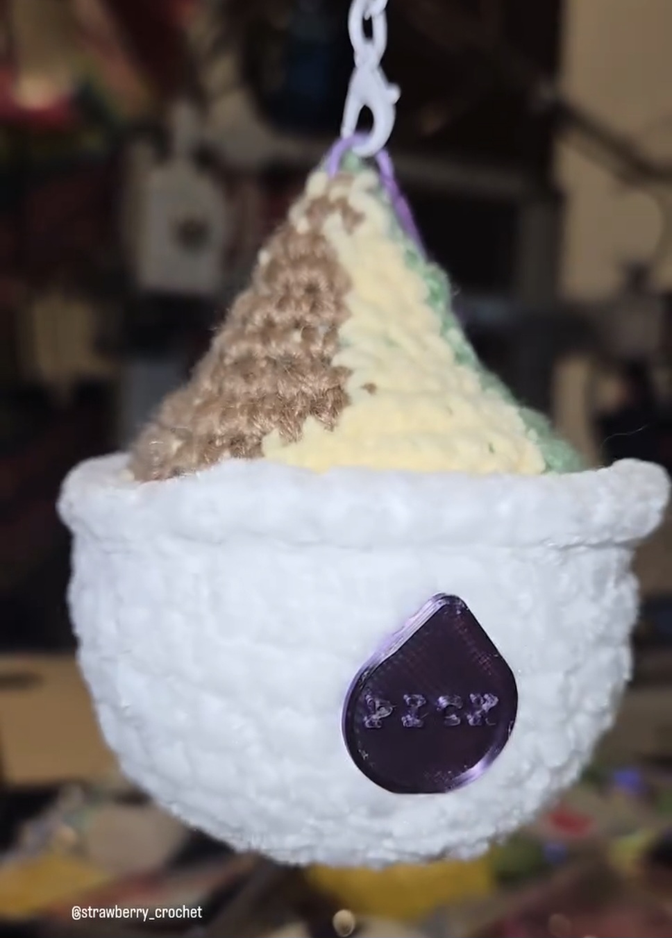 Frozen yogurt keychain