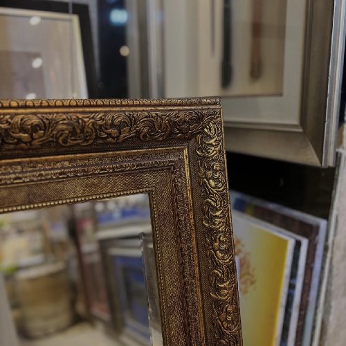 طلب خاص - لوحات فنية حسب الطلب