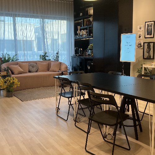 حجز قاعة المرسم